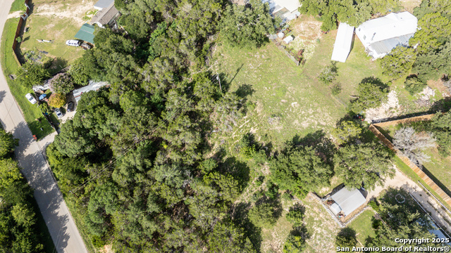 235 Sir Arthur Property Photo 8