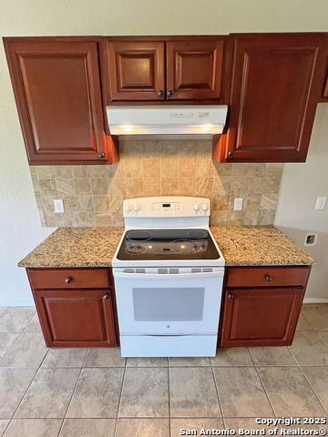 168 Great Oaks Blvd Property Photo 14