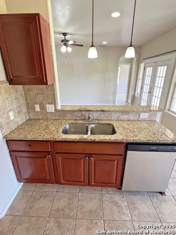 168 Great Oaks Blvd Property Photo 15