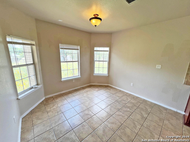 168 Great Oaks Blvd Property Photo 18