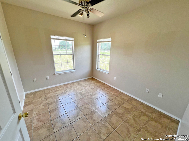 168 Great Oaks Blvd Property Photo 28