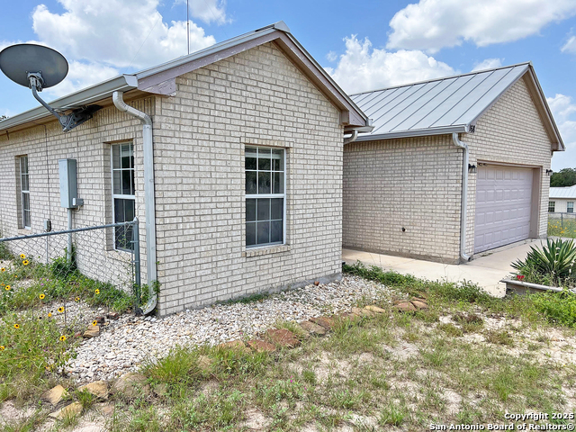 168 Great Oaks Blvd Property Photo 41