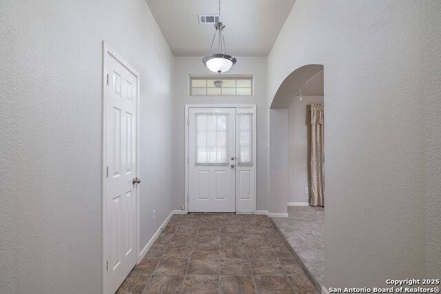 173 Great Oaks Property Photo 6