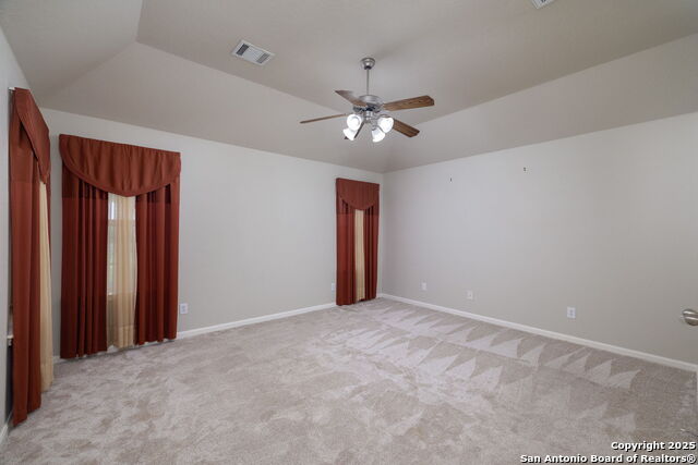 173 Great Oaks Property Photo 8