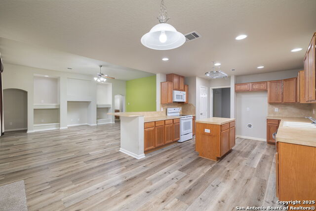 173 Great Oaks Property Photo 12