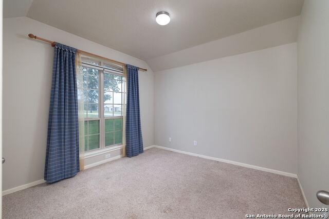 173 Great Oaks Property Photo 14