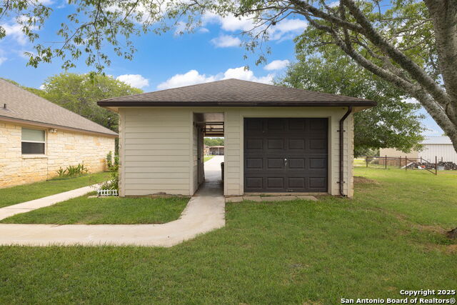 173 Great Oaks Property Photo 19