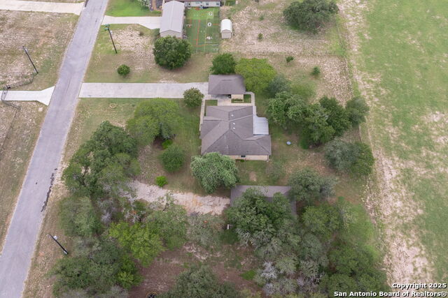173 Great Oaks Property Photo 24