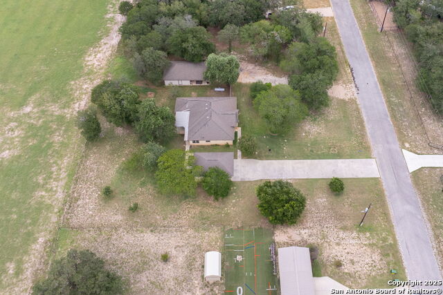 173 Great Oaks Property Photo 26