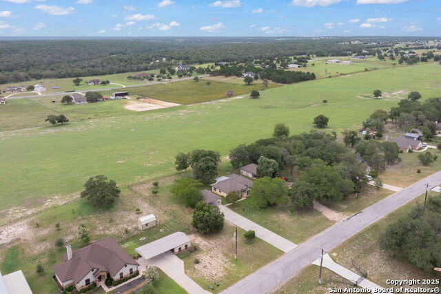 173 Great Oaks Property Photo 27