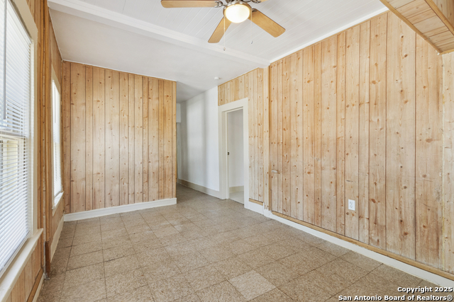 2121 San Fernando Property Photo 11