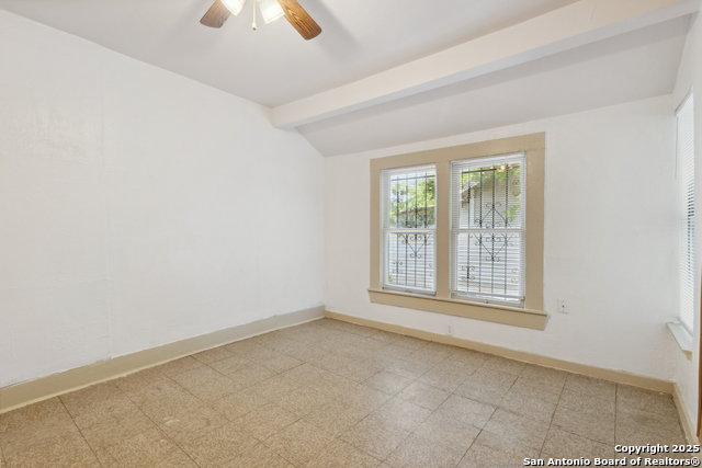 2121 San Fernando Property Photo 18