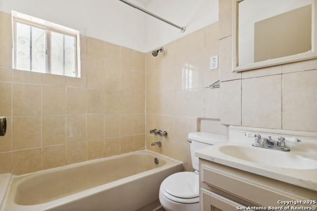 2121 San Fernando Property Photo 21