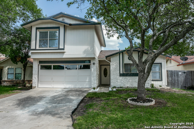 5938 Larkmeadow Dr Property Photo 1