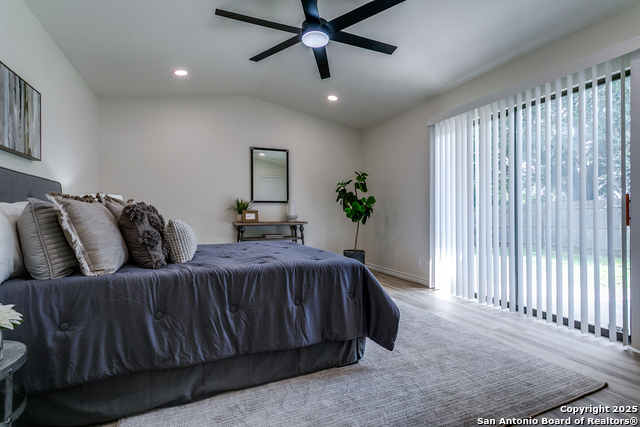 5938 Larkmeadow Dr Property Photo 12