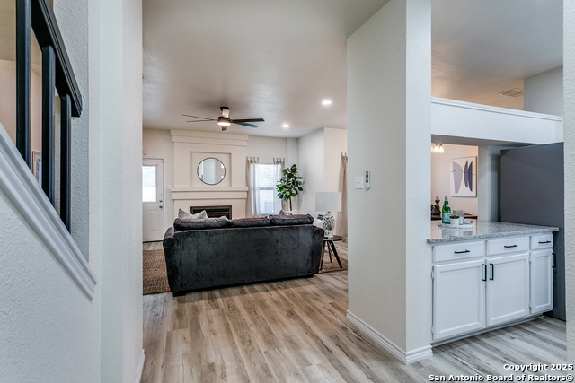 5938 Larkmeadow Dr Property Photo 20