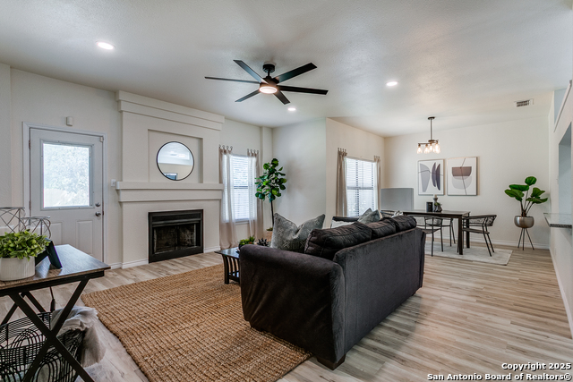 5938 Larkmeadow Dr Property Photo 21