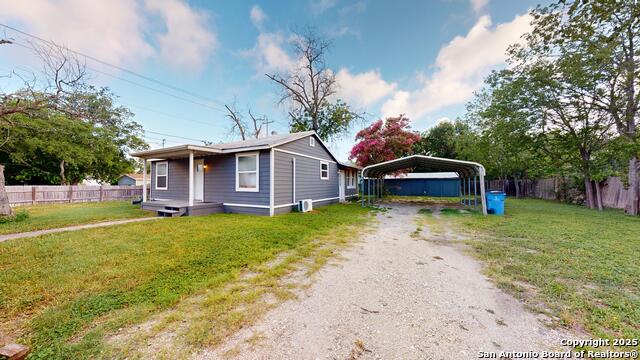604 New Braunfels Property Photo 2