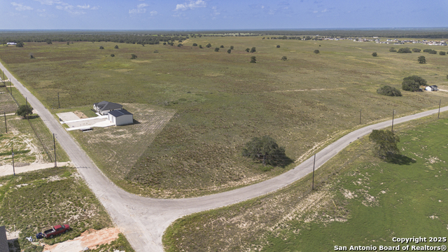 788 Lake Valley Property Photo 3