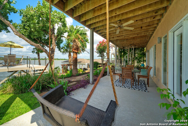 204 N Waterway Dr Property Photo 8