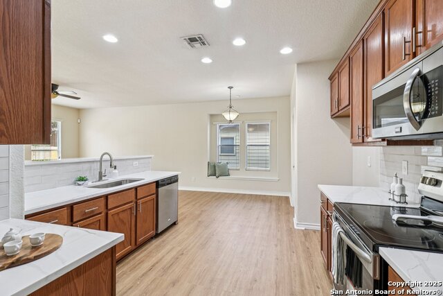 7830 Rain Shr Property Photo 10