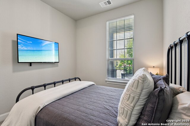 22810 Avon Property Photo 15