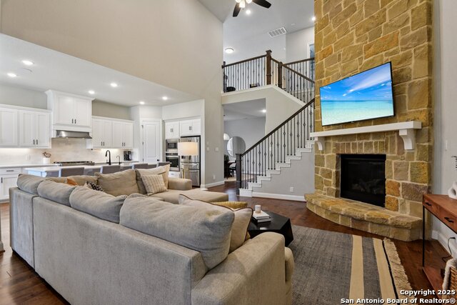 22810 Avon Property Photo 20