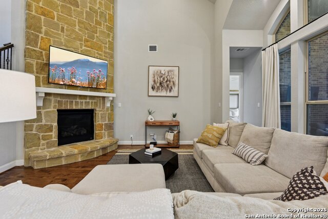 22810 Avon Property Photo 22