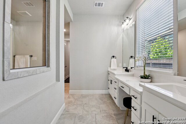 22810 Avon Property Photo 33
