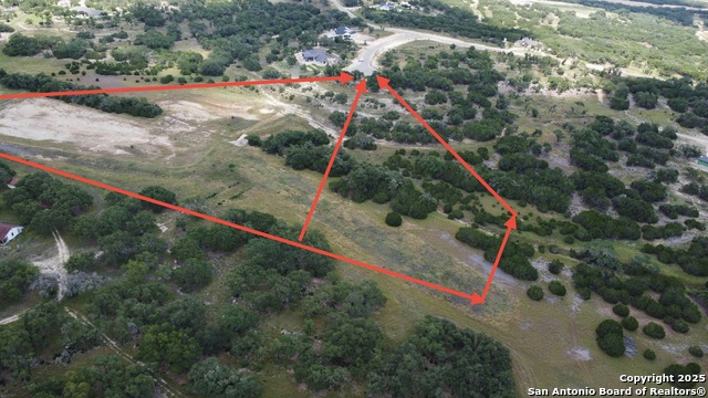 704 & 705 Roland Run Property Photo 5