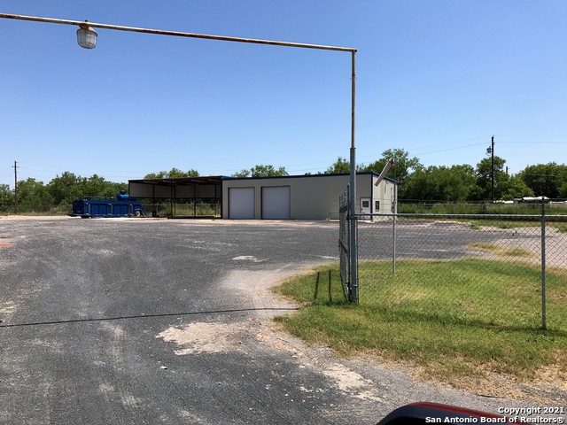 211 Fm 1581 Property Photo 7