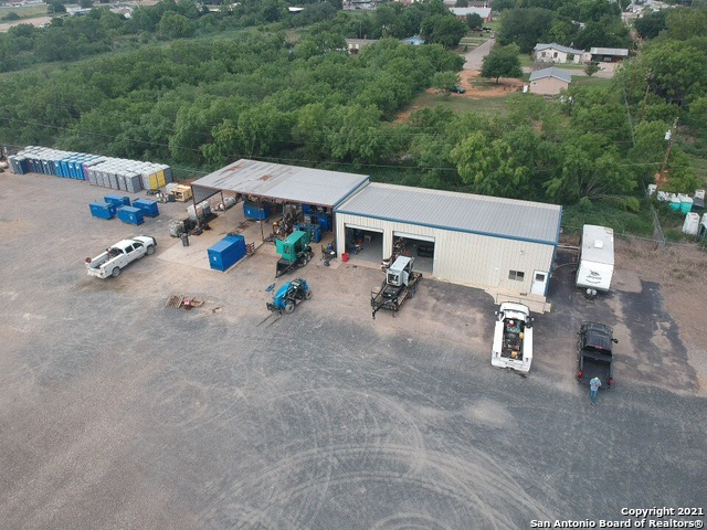 211 Fm 1581 Property Photo 14