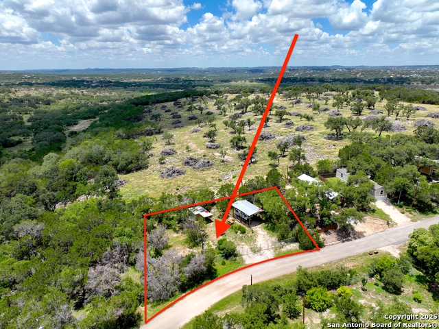 789 Rambling Property Photo 1