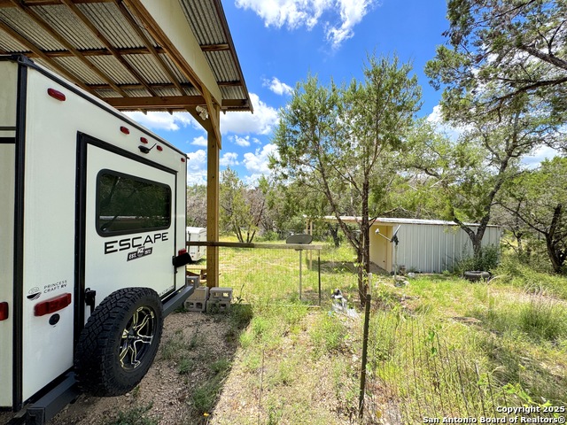 789 Rambling Property Photo 6
