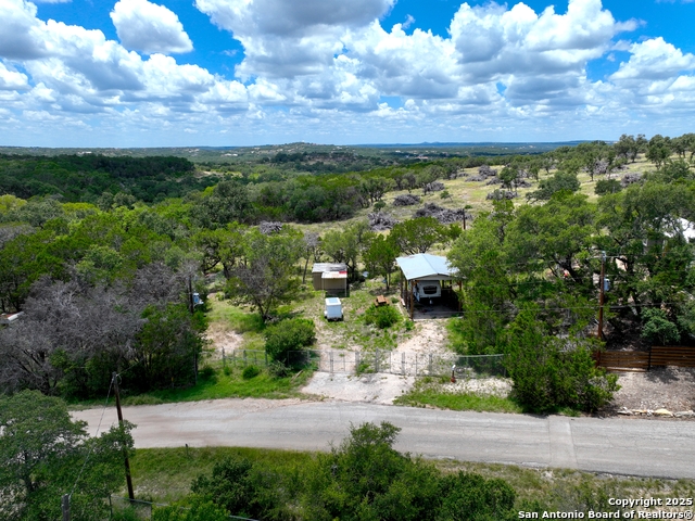 789 Rambling Property Photo 9