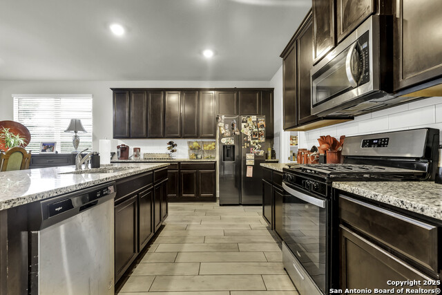 13734 Rogers Creek Property Photo 5