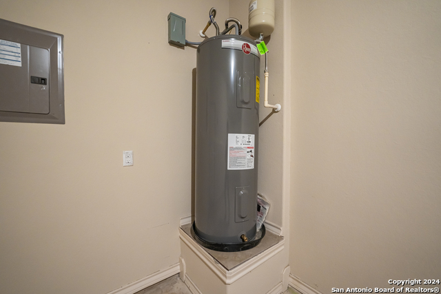 6642 Mia Way Property Photo 19