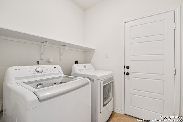 5222 Wolf Bane Property Photo 37