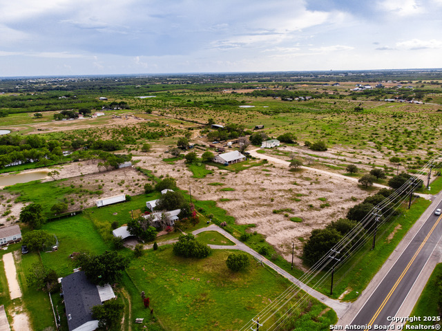 9470 Fm 1346 Property Photo 17