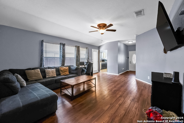6206 Heathers Cv Property Photo 7