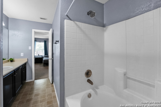 6206 Heathers Cv Property Photo 14