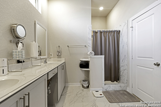 4439 Tiger Run Property Photo 14