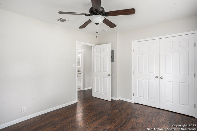 305 Kneupper Property Photo 18