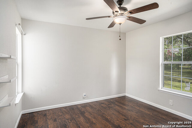 305 Kneupper Property Photo 19