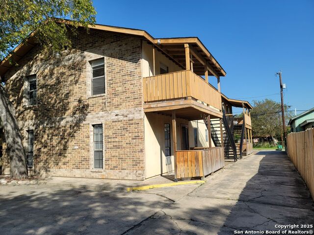 418 Verne Property Photo 1