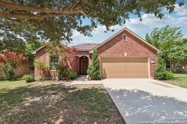 1438 Jordan Crossing Property Photo 1