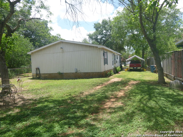 1121 Plum Property Photo 1