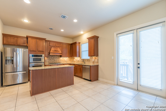 13822 Oakview Cove Property Photo 20