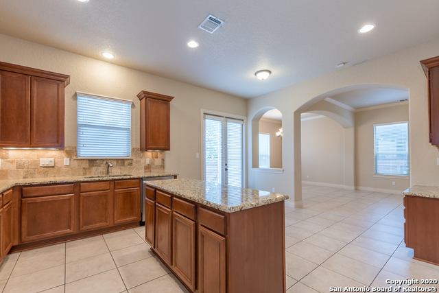 13822 Oakview Cove Property Photo 24