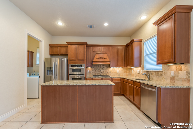 13822 Oakview Cove Property Photo 28